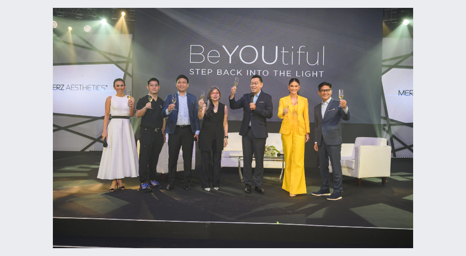 Event Host Issa Litton, Dr. Stephen Claudio, Medical Affairs Manager, Merz Aesthetics Philippines, Ludovico Perez, Sales Director, Merz Aesthetics Philippines, Celeste Go, Marketing Director, Merz Aesthetics Philippines, Raymond Ong, Merz Asia-Pacific Associate Vice President For Regional Commercial; Miss Universe 2015 Pia Wurtzbach, Ultherapy Brand Ambassador, Jorge Libanan, General Manager, Merz Aesthetics Philippines